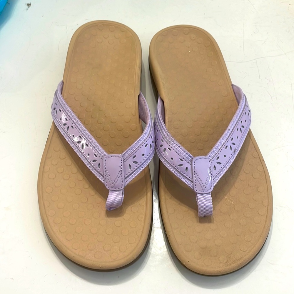 Vionic size 9 Flip Flop